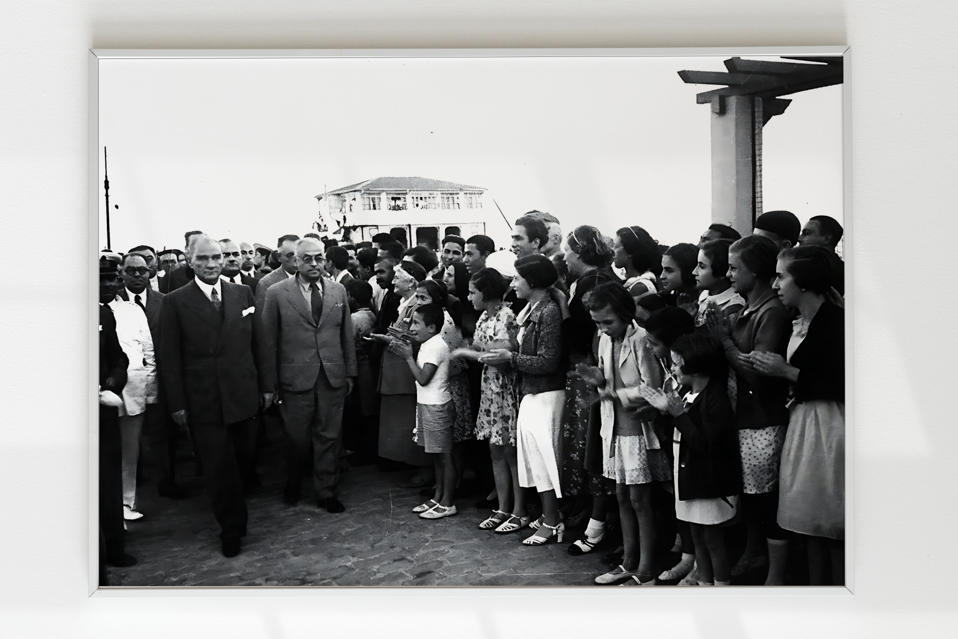 Bir Limanda Cumhuriyet